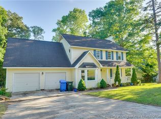 8234 Shoreway Dr, Fayetteville, NC 28304