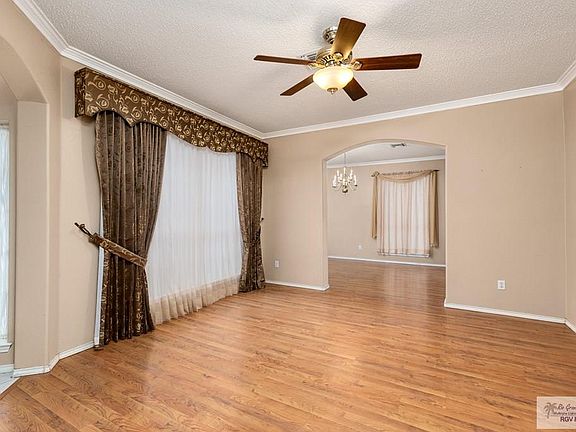 3rd image of 3321 Emerald Valley Blvd