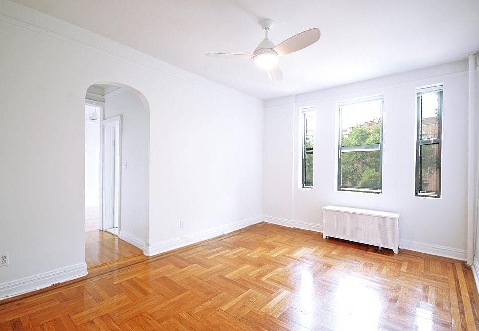 1st image of 418 Saint Johns Pl APT 3B