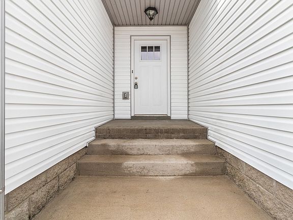 4th image of 1381 Abby Lou Dr