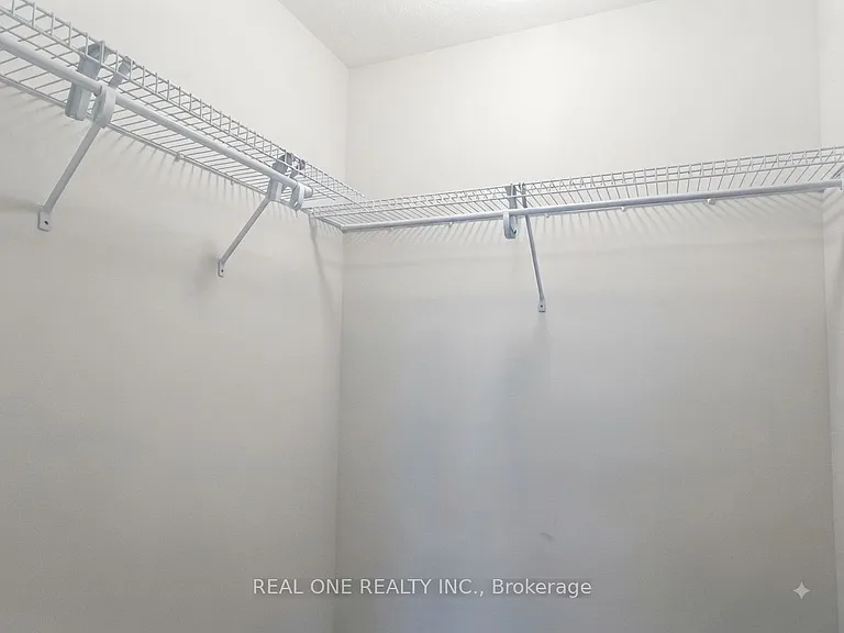 67 Burley Ln #1 — Photo 4