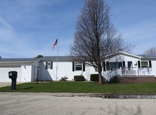 8550 Fig Tree Ln, Roscoe, IL 61073