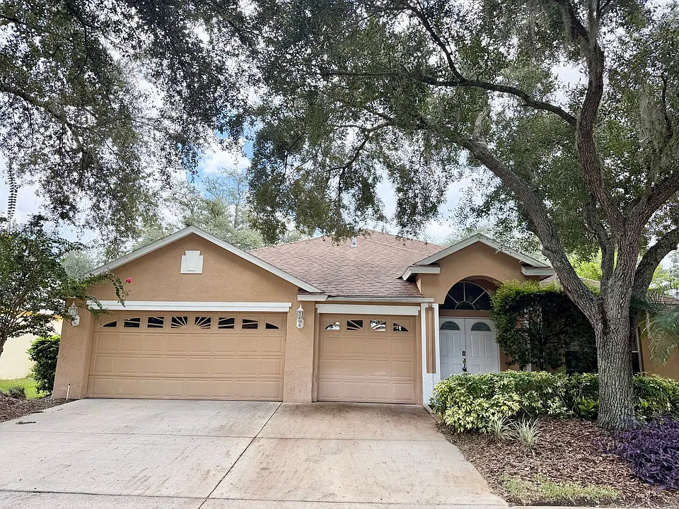 9427 Hunters Pond Dr