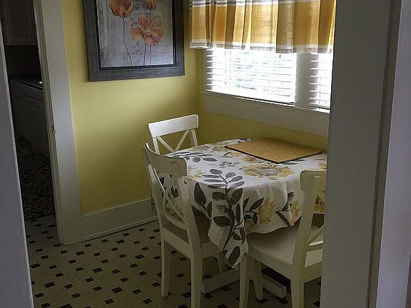 Breakfast nook