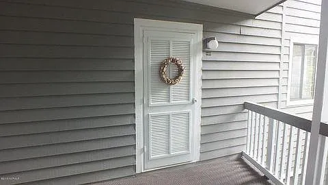 10170 Beach Dr SW — Photo 4
