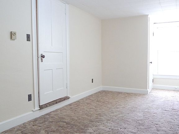 View of bedroom 1 (before new berber flooring)