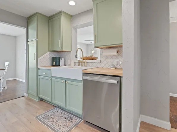 307 N Main St, Joshua, TX 76058