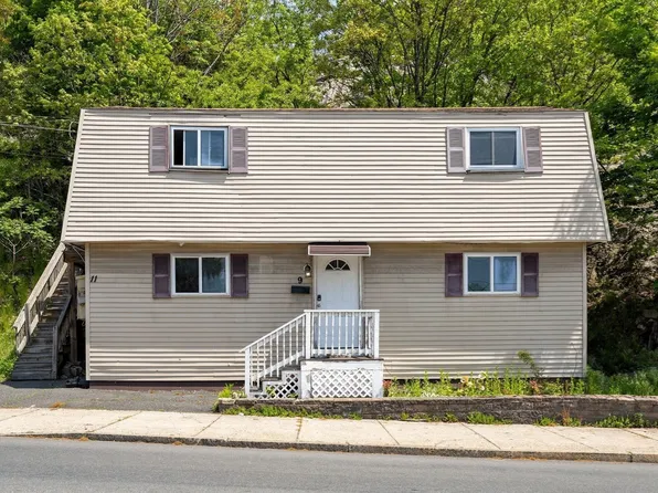 9-11 Dungeon Ave, Lynn, MA 01905