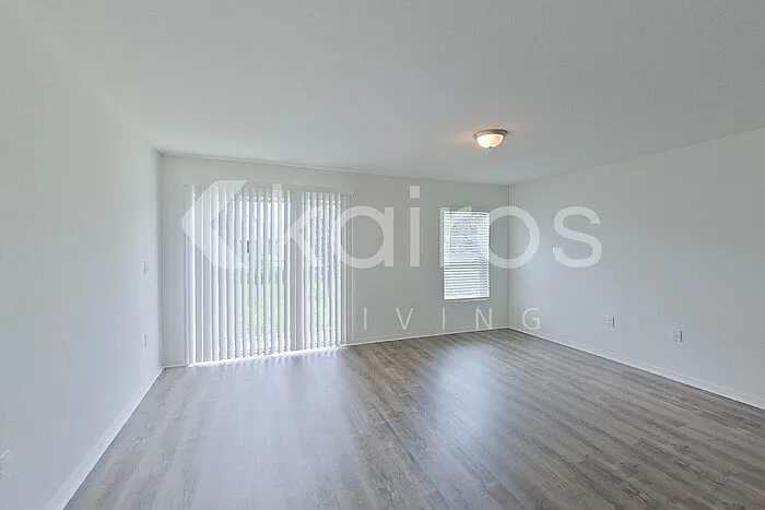 3 bed, 2.0 bath, 1246 sqft, $1,695 — Photo 4