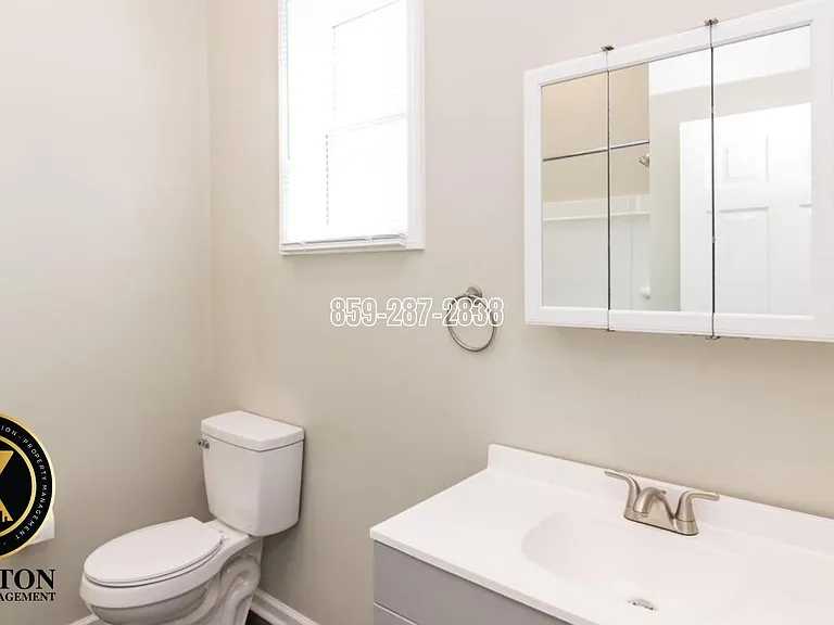 139 N. Hanover — Photo 11