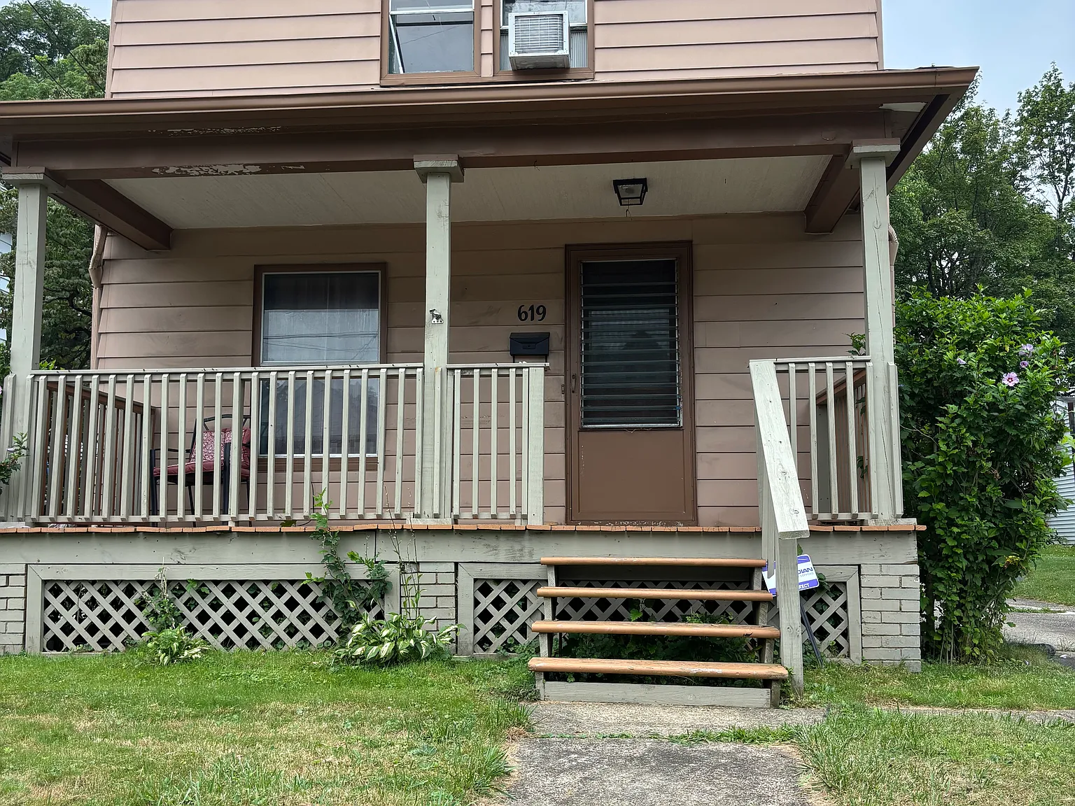 2 bed, 1120 sqft, $1,200 — Photo 1