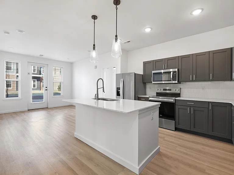 Ridgeview West — Photo 19