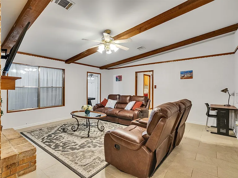 4002 Thistledown Dr — Photo 22
