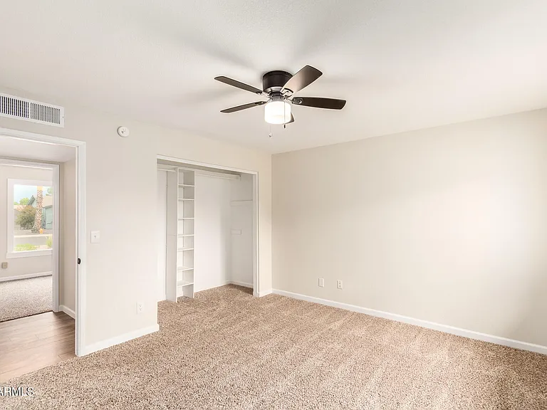 518 N Pepperwood Ct — Photo 12