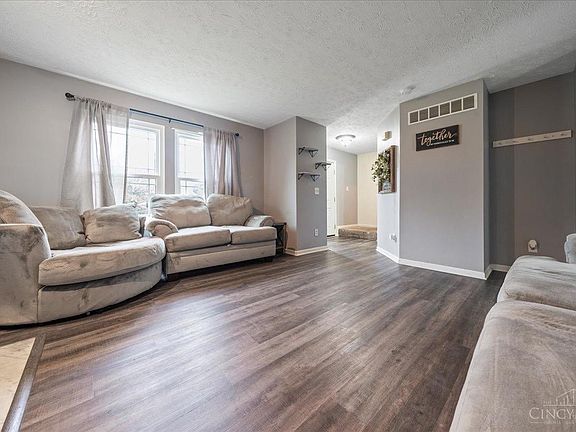 3rd image of 3889 Little Creek Dr