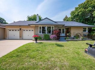 182 Islington Ave, Kitchener, ON N2B 1P7
