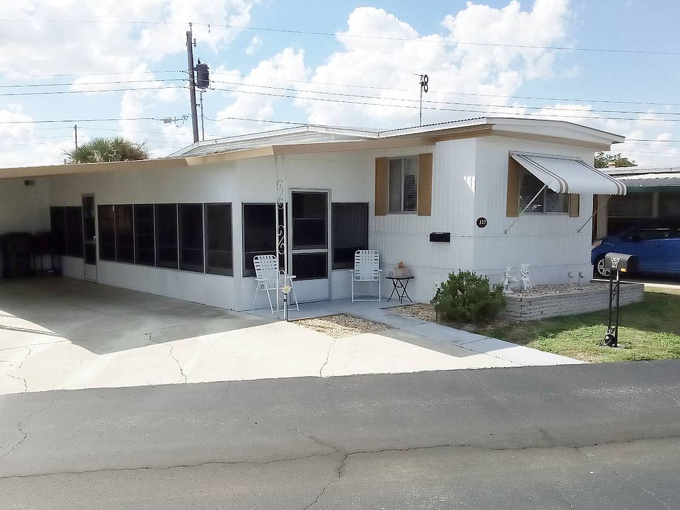 1st image of 327 Sterling Dr W