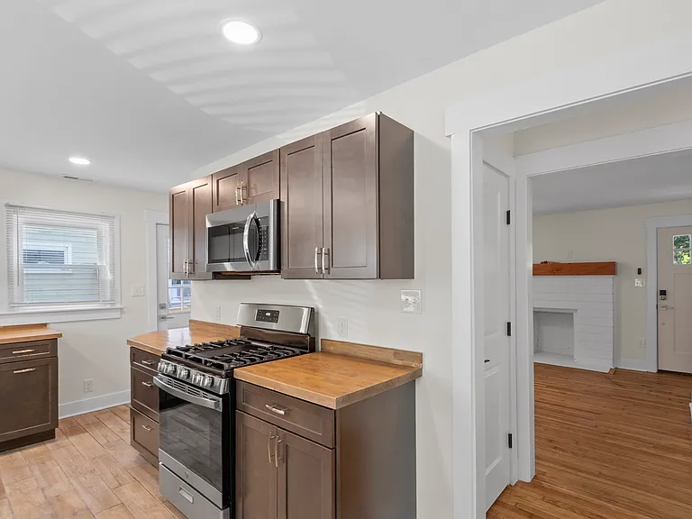 64 Druid Dr — Photo 4