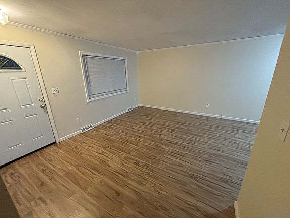 4th image of 1790 Bobbie St