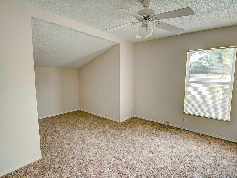 7238 Bellingham Oaks Blvd — Photo 20