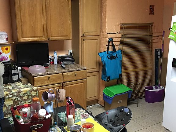 4th image of 432 Shepherd Ave