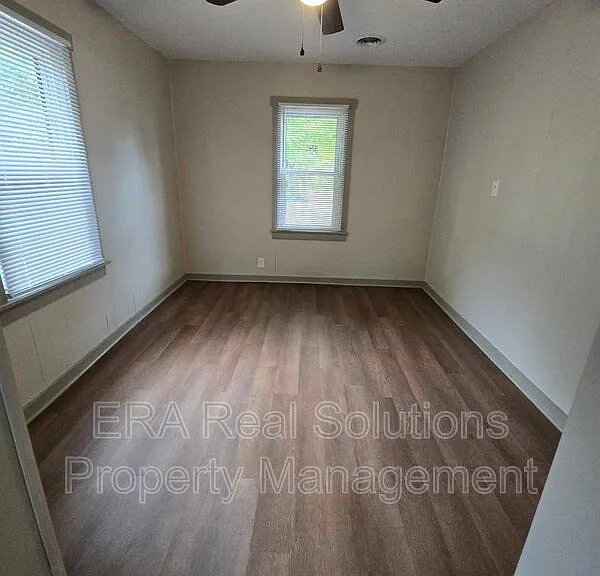 8 Highland Ave — Photo 13