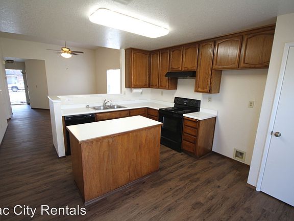 3rd image of 8671 Duryea Dr
