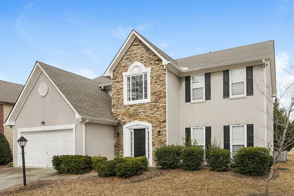 4 bed, 2.5 bath, 2607 sqft, $3,710 — Photo 4