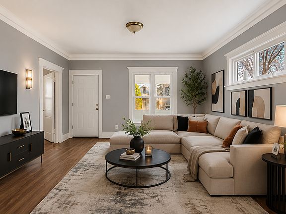 4th image of 556 Forsythe Ave