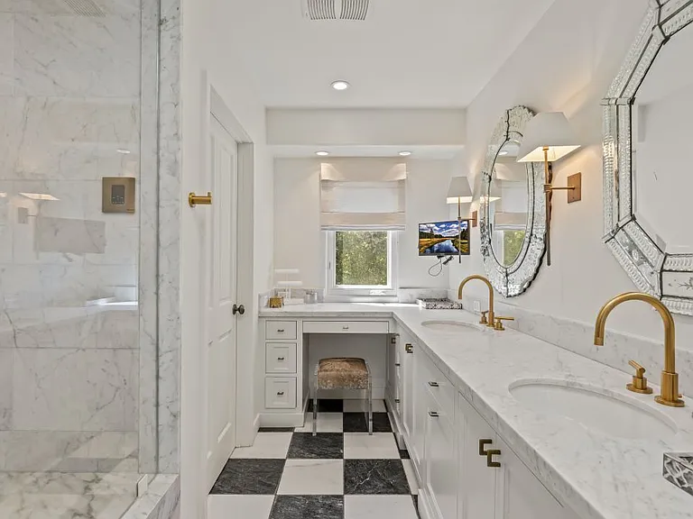 11662 Duque Dr — Photo 25