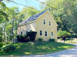 32 Grove St, Rockport, ME 04856