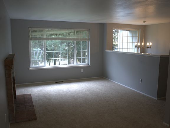 4th image of 7423 114th St E #B