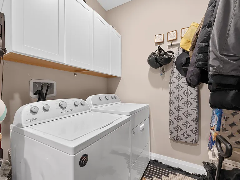 751 N 6th St #208 — Photo 30