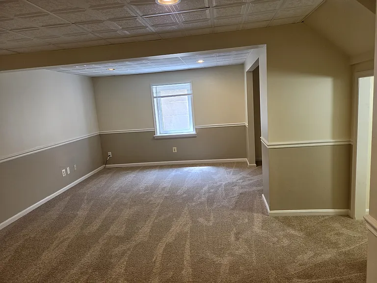 11 Fencerow Ct — Photo 29