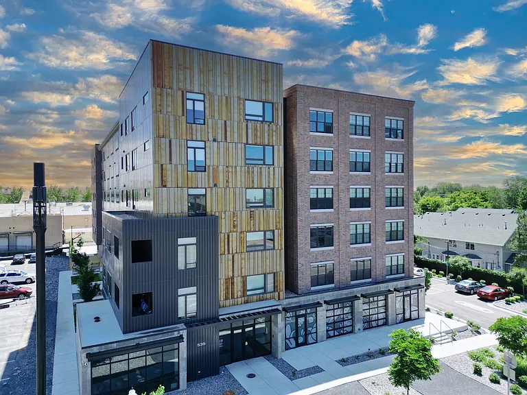 Citizens West Apartments — Photo 27