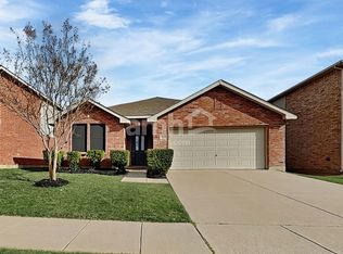 7436 Almondale Dr, Fort Worth, TX 76131