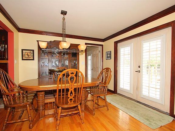 5th image of 117 Dilcrest Dr