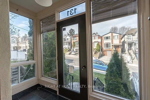 131 Banff Rd — Photo 2