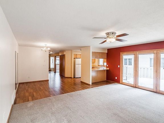 2nd image of 3918 Broadwater St Unit 3918