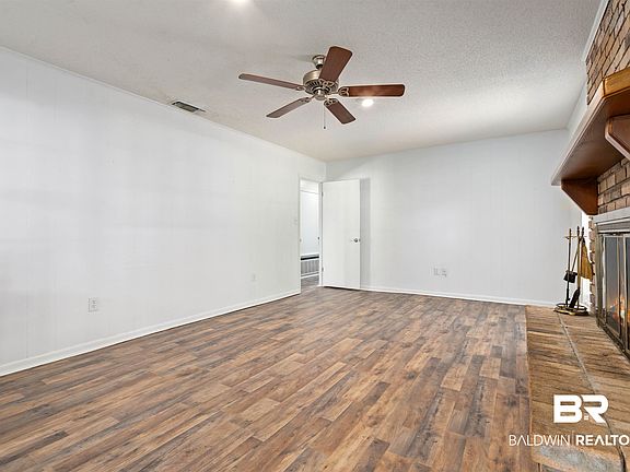 5th image of 303 Briarwood Ct