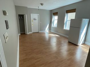 1419 Commonwealth Ave APT 302, Brighton, MA 02135