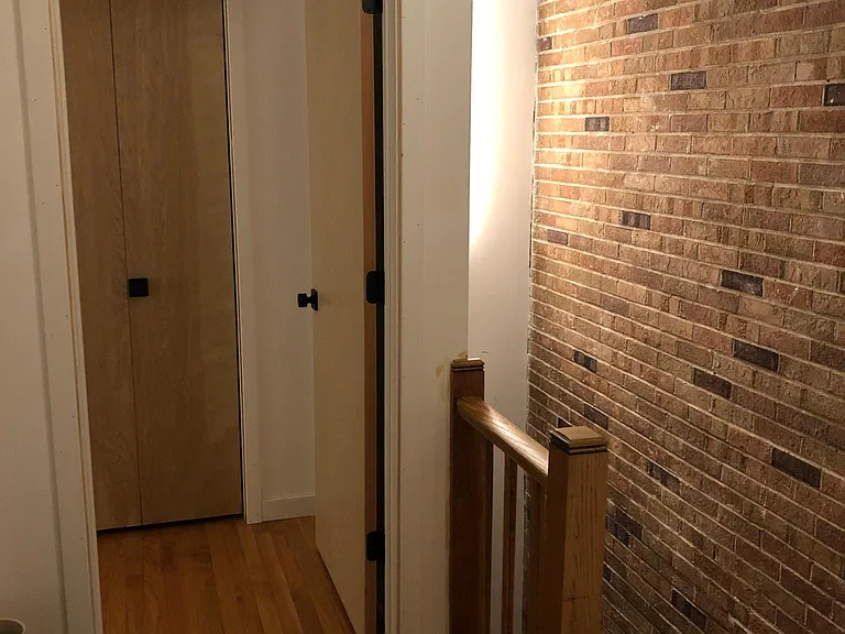 588 W Hawthorne Pl #8 — Photo 12