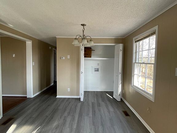 5th image of 11 Nest Ln