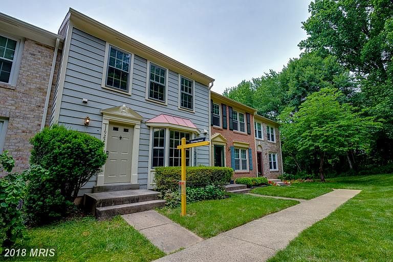 Welcome to 11922 Glen Alden Rd. Fairfax, VA 22030