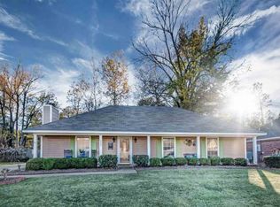 533 Walnut Grove Dr, Pearl, MS 39208