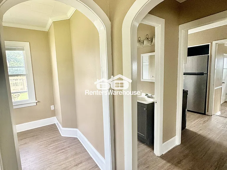 1685 Northwest Dr — Photo 14