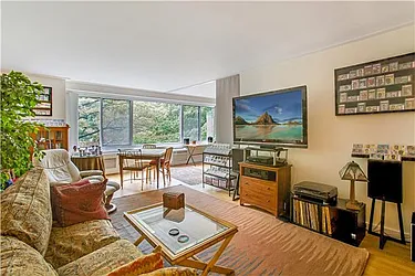 Rented by Weichert Manhattan Midtown