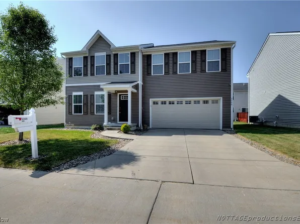 3366 Wind Song Ln, Twinsburg, OH 44087