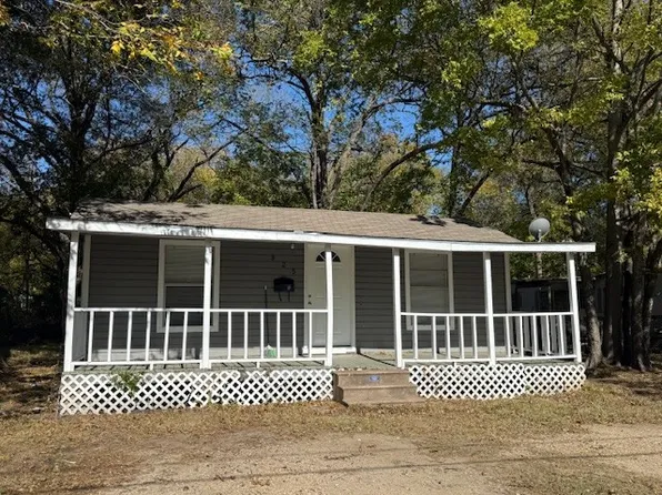 825 Cedar St, Paris, TX 75460