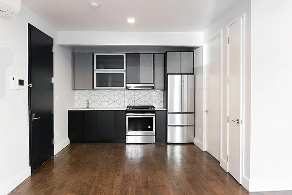 Rented by Cyberapts Management | media 13